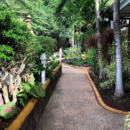 Alona Park Residence - 3 Bedroom Apartment- Alex And Jesa Unit Panglao Exterior photo