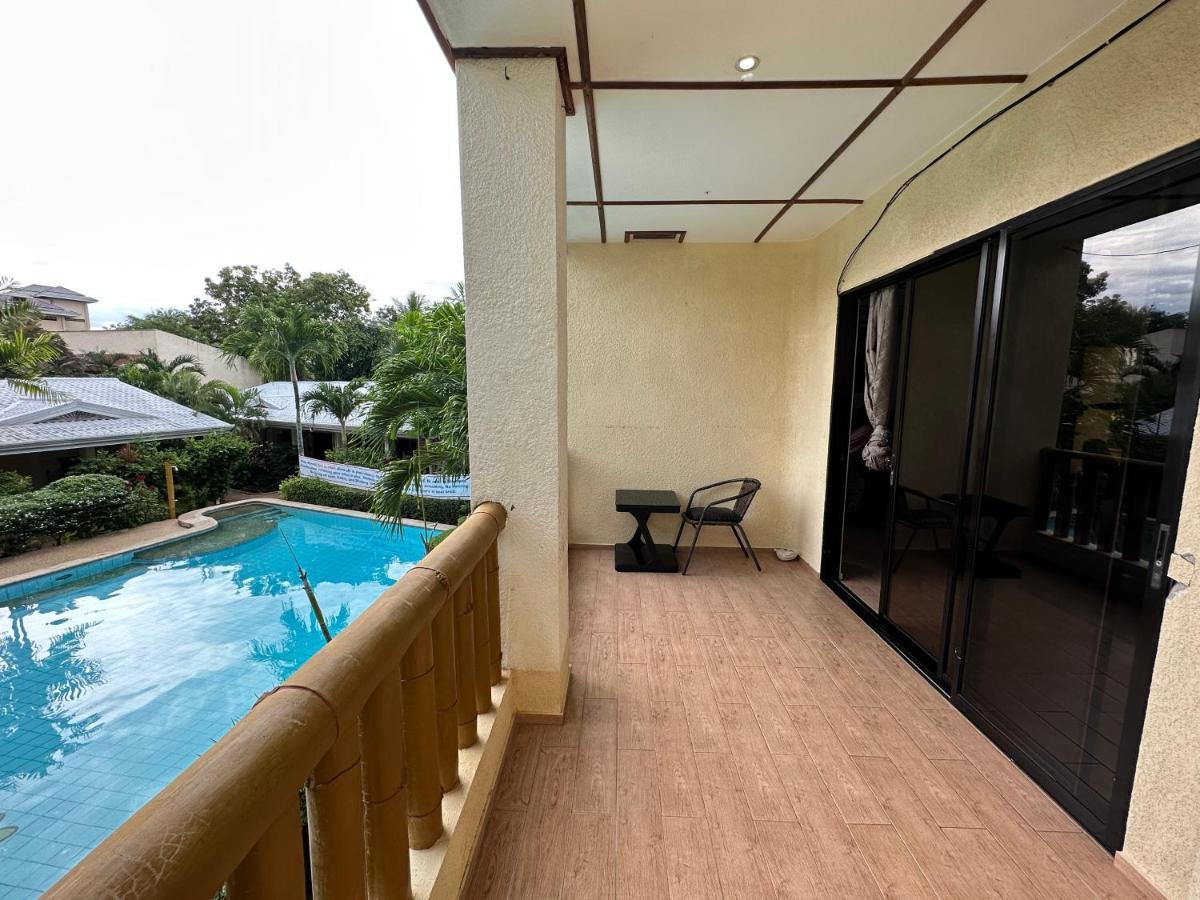 Alona Park Residence - 3 Bedroom Apartment- Alex And Jesa Unit Panglao Exterior photo